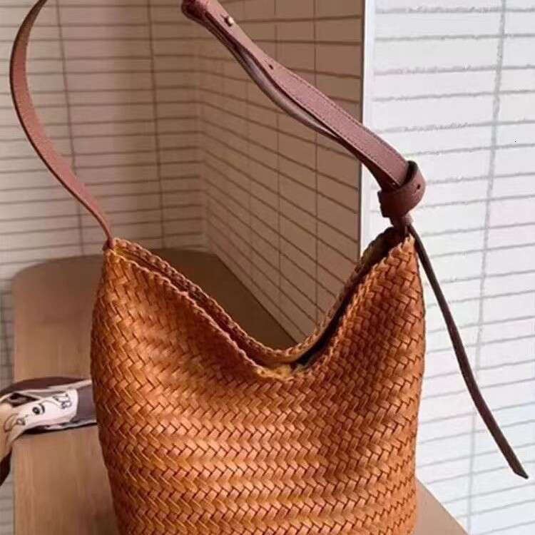 Handwoven Tote for Women 2025 New Trend High-end Large Capacity Commuter Shoulder Crossbody Bucket Bag
