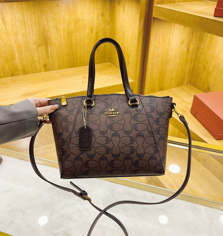 Free shipping designer bag for women 2025 new style, high-end and versatile, large capacity shoulder bag, diagonal cross bag