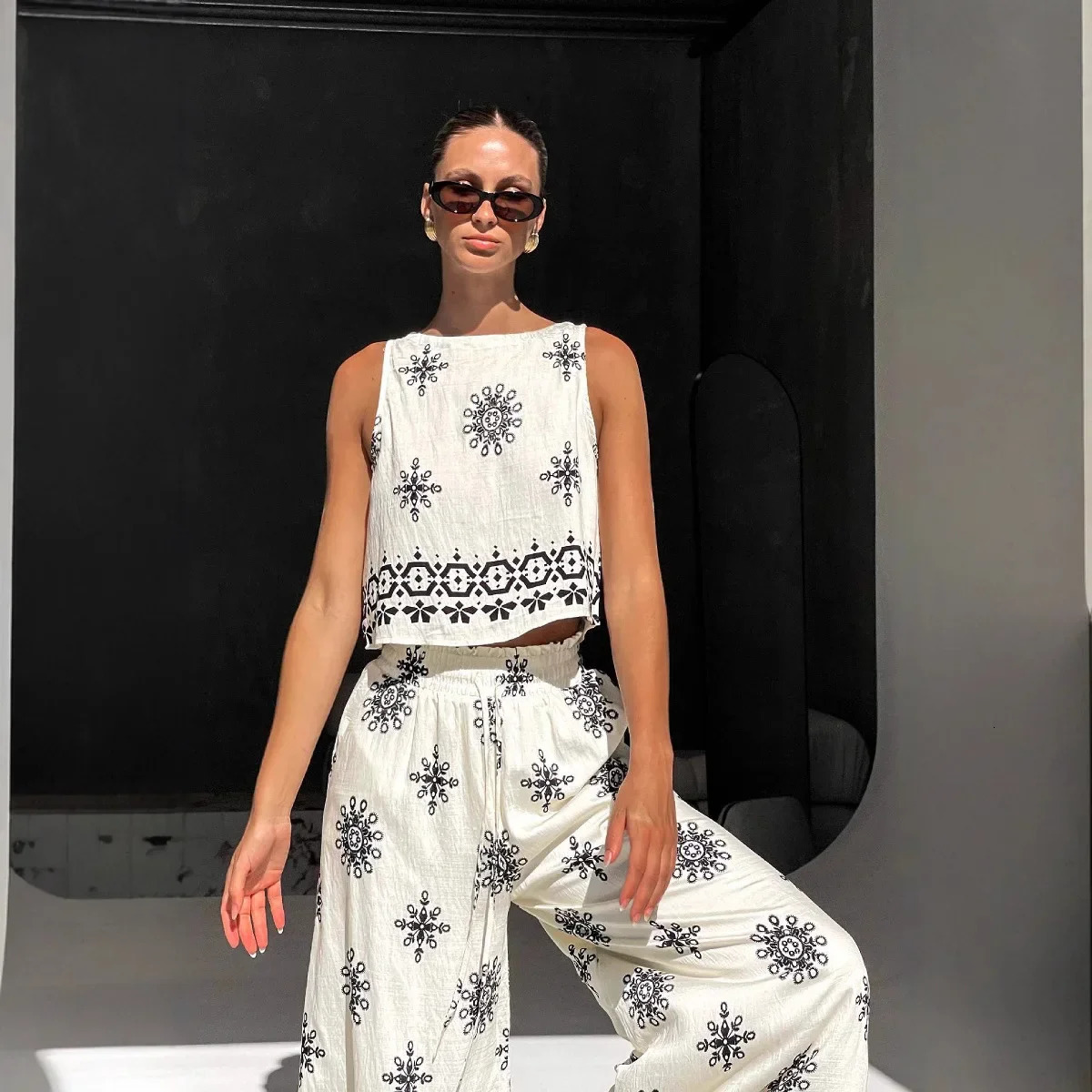 Casual Fashion Womens Sleeveless Top And Wide Leg Pants Set 2025 CrossBorder Print Womens Clothing Ensemble Linen Material 250609