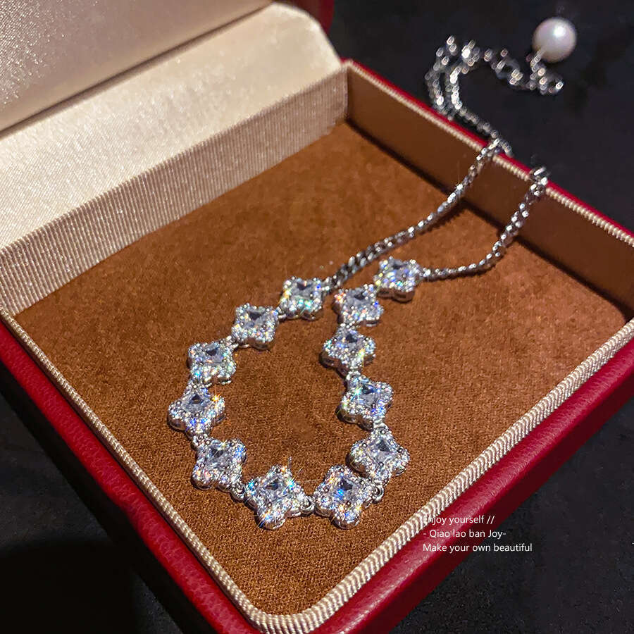 Luxury Jewelry Designer Bracelet 4leaf clover Zircon Geometric Round Diamond Drawable Bracelet High End Bracelet Cold Style Fashion Commuter Handmade 