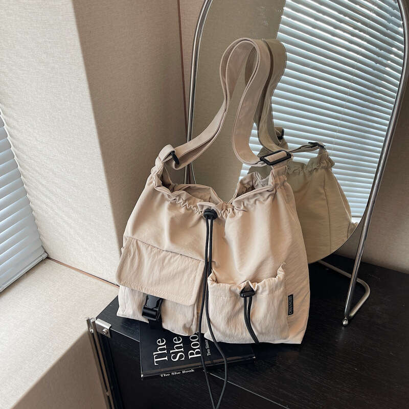 Artistic Multi-Pocket Crossbody Large Capacity Casual Nylon Messenger Trendy Versatile Student Shoulder Bag