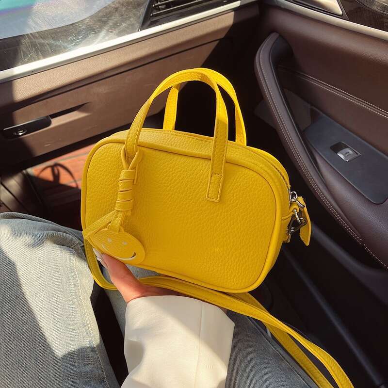 Fashion Versatile High-End 2025 New Simple Crossbody Large Capacity High-Value Commuter Women's Bag