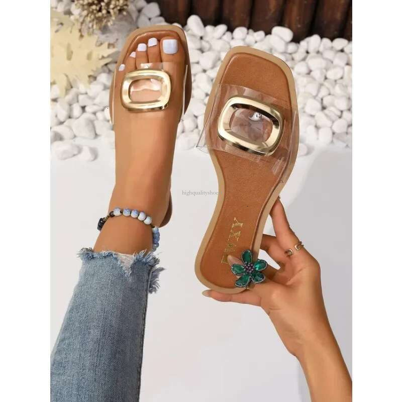 2025 Summer Women s Sandals Fashion Designer Brand Casual Slippers Outdoor Summer Beach Sandals Women s Flip Comfortable Flat Shoes Slippers Large