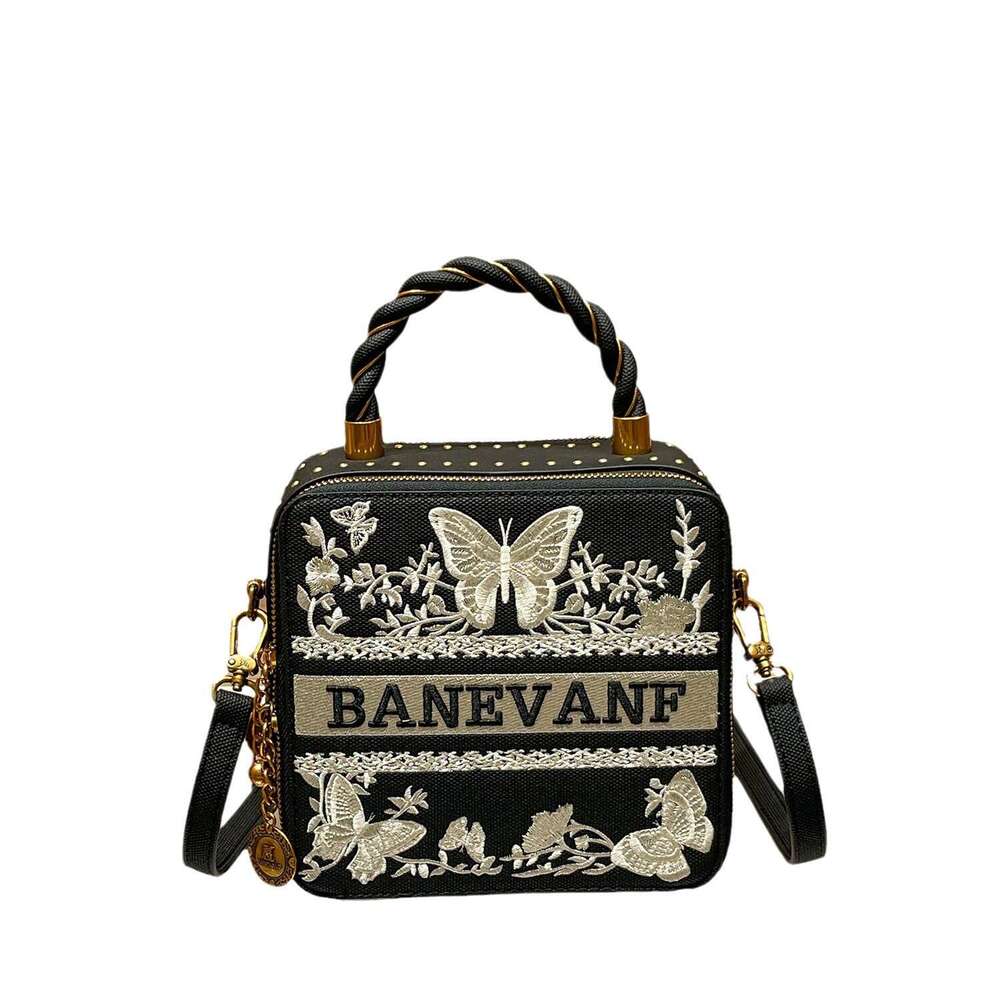 Princess 2024 New High-End Genuine Leather Embroidered Box for Women Handbag Shoulder Crossbody Bag