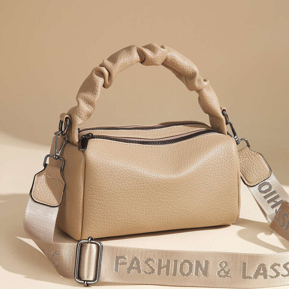 2025 New Crossbody for Women, Niche High-end Simple Shoulder Phone Bag, Versatile Horizontal Handbag Small Square Bag