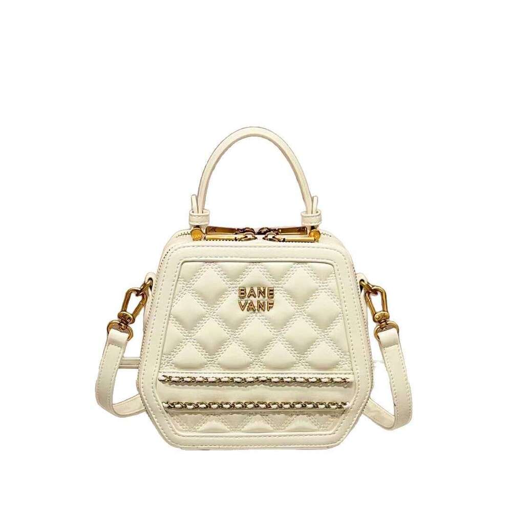 Bani BANEVANF Princess Shell 2025 New Genuine Leather Quilted Handbag Women's Fashion Single Shoulder Crossbody Bag