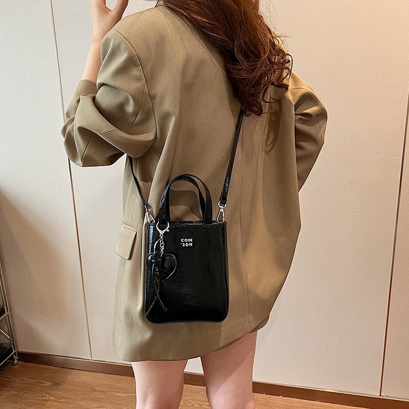 Free Shipping 2025 Summer New Designer Bag Casual High-quality Women's Shopping Bag Trendy Multifunctional Fashion Single Shoulder Commuting Hand