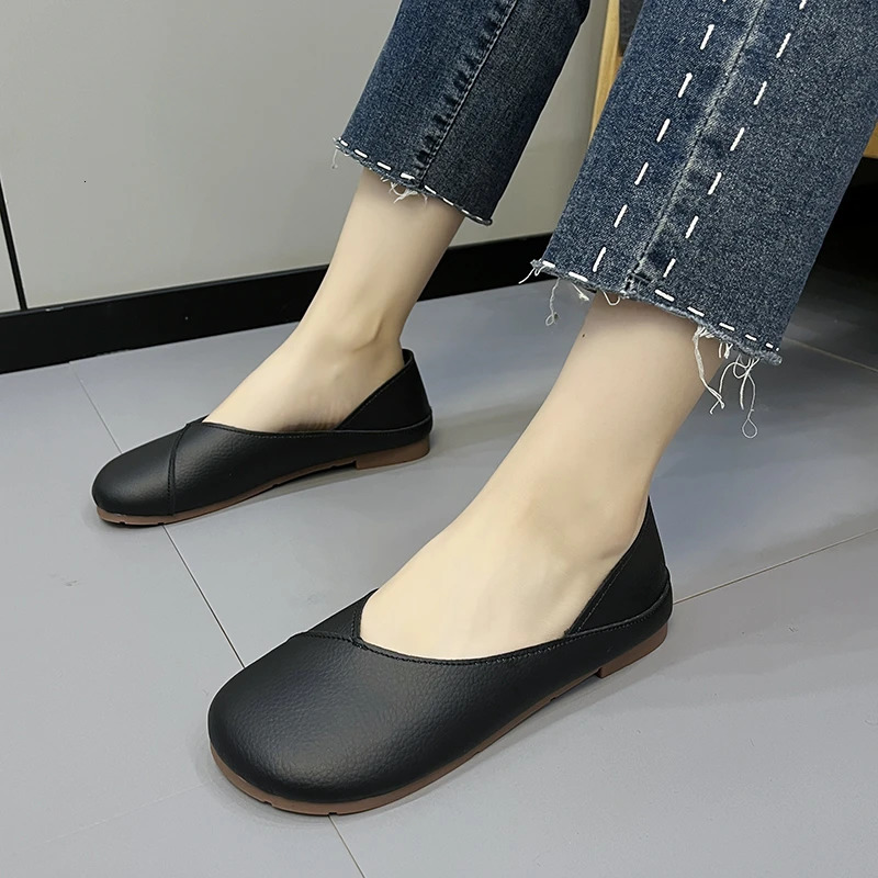 Womens Slip on Leather Loafers Spring Autumn Ballet Shoes Ladies Casual Round Toe Cute Flats Nurse Shoes Sneakers Plus Size 43 250613