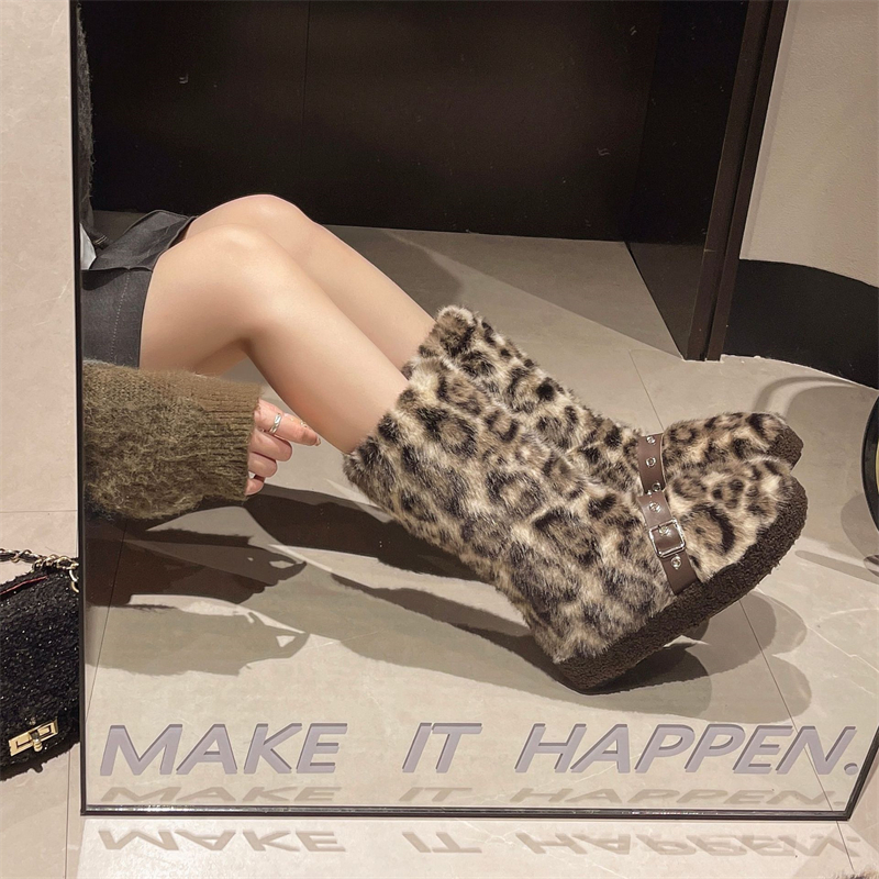 hot Free shipping designer Boots for woman cotton shoes winter keep warm Fashion Boots vintage casual brown Half snow boots