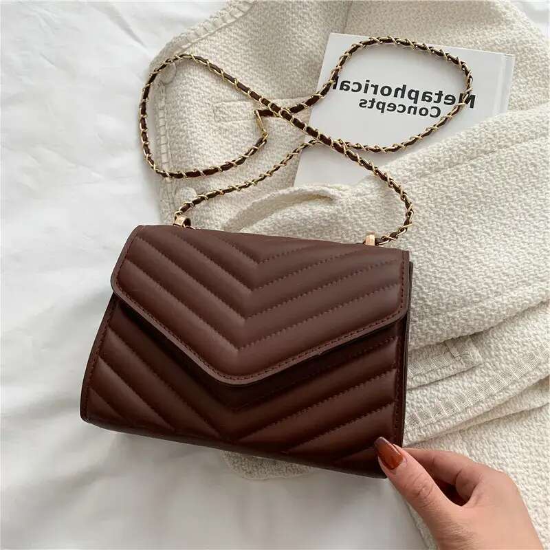 Designer Shoulder Bag Free Shipping Womens New Minimalist Design Trendy Chain Crossbody Casual Small Square Free shipping