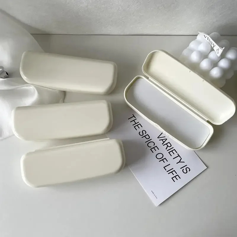 Portable Cute Glasses Case Women Sunglasses Myopia Glasses Storage Box Travel Glasses Case Eyewear Protection Box 250610