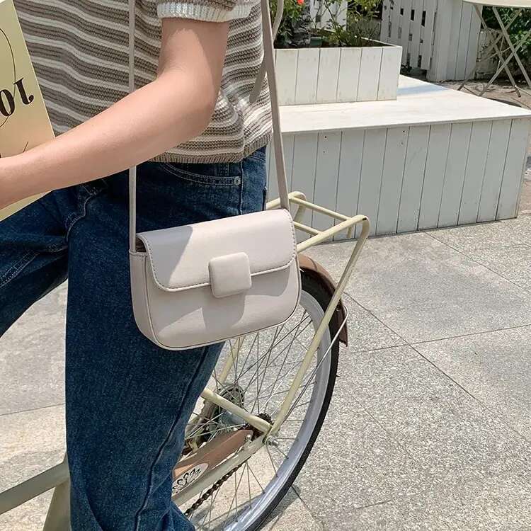 Designer Shoulder New Handbag With Bag A Sense Of Design Fashionable And Versatile Trend Crossbody For Women Free shipping