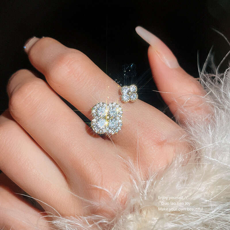 Luxury jewelry designer ring with genuine gold electroplating super flash setting zirconia diamond shaped opening ring high quality index finger 4 lea