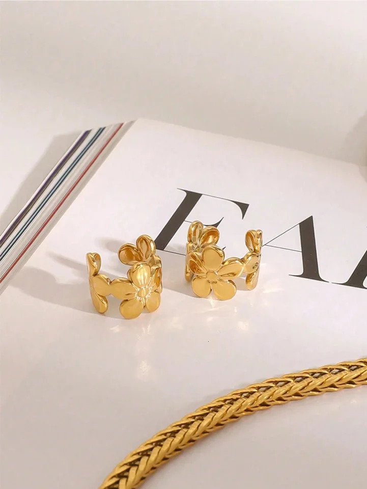 Stainless Steel Flower Ear Clips Waterproof High Quality Ladies Jewelry Suitable For Daily Wear Vacation Seaside Etc 250610