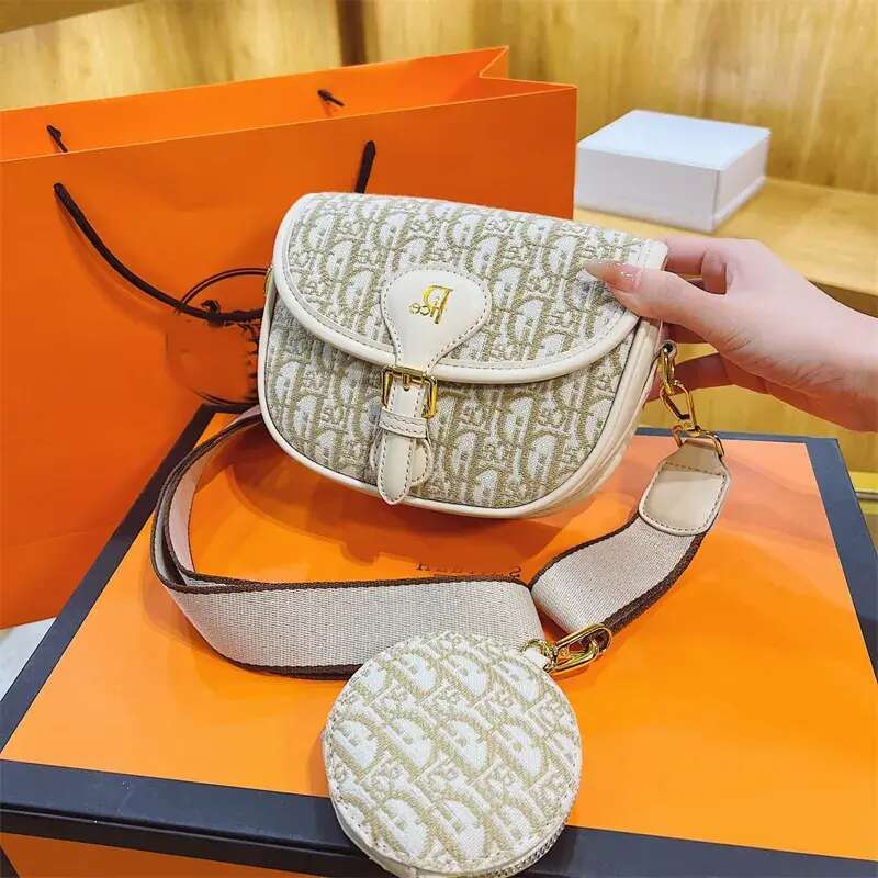 Designer Shoulder Bag Free Shipping New Fashionable Temperament High End Printed Crossbody For Womens Free shipping