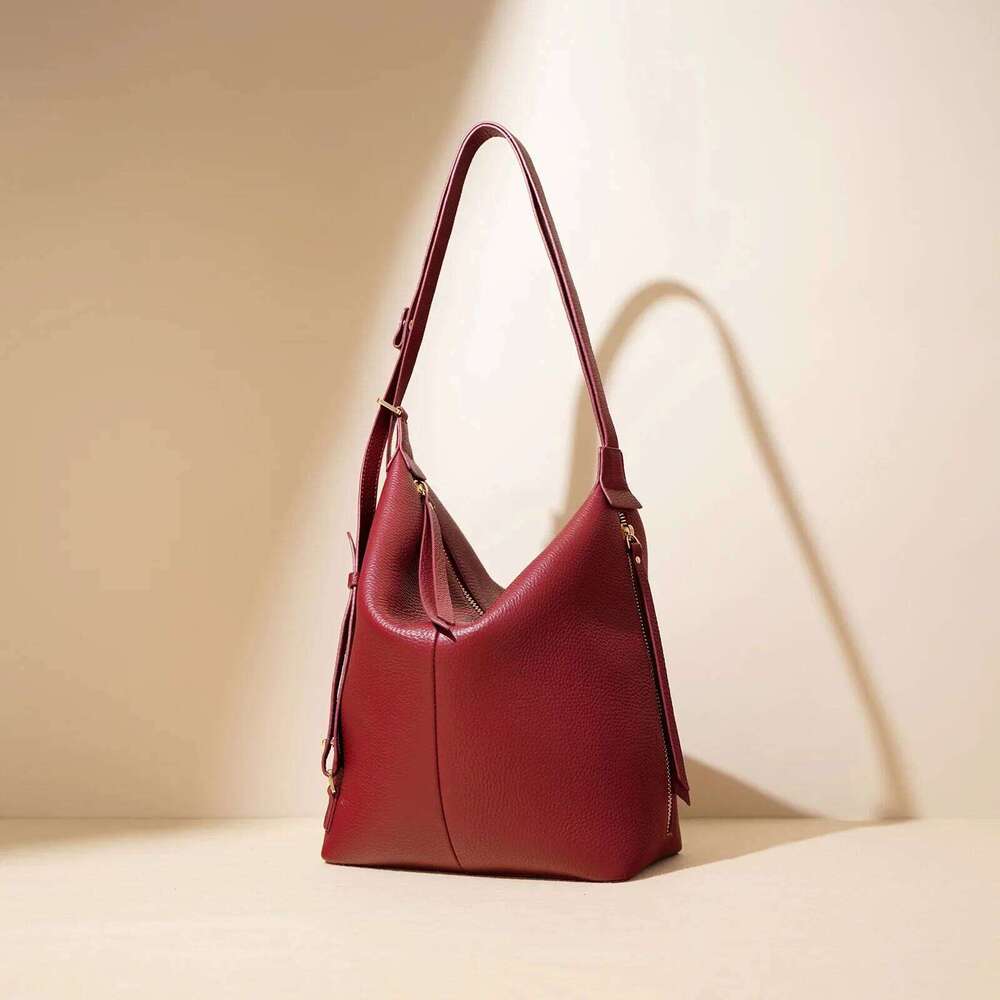 Hot Selling New Large Capacity Fashion Versatile Shoulder Commute Women's Underarm Bag Motorcycle Equipment Accessories Designer Bags