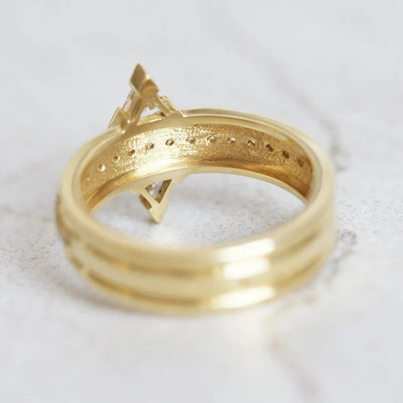 925 Sterling Silver Wedding Rings for Women Trendy Triangular Cubic Zirconia Rings Engagement Party Lady Jewelry 250610