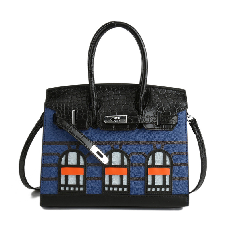 Free shipping 2025 new designer Shoulder Bags womans ladies flap lady fashion casual handbag women crossbody Handheld bag Underarm Bag
