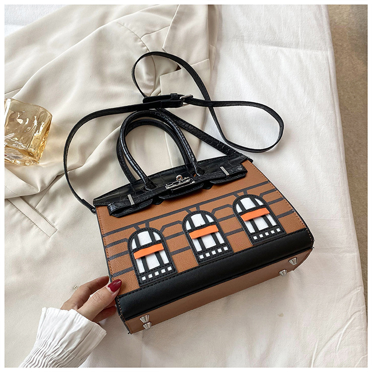 Free shipping 2025 new designer Shoulder Bags womans ladies flap lady fashion casual handbag women crossbody Handheld bag Underarm Bag