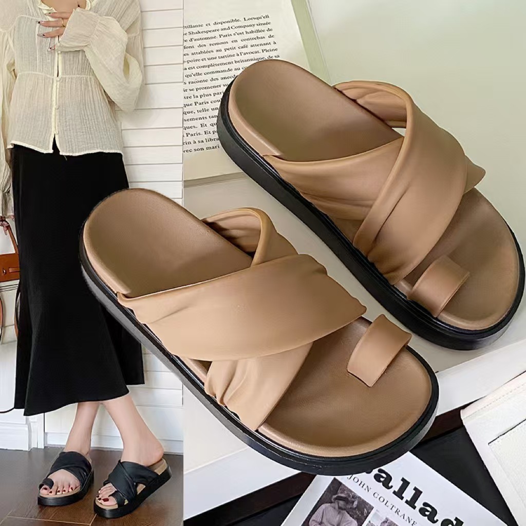 Summer New Thick soled Shoes for Women's Beach Sandals Outdoor Fashion and Leisure Multi functional Soft soled Women's Sandals