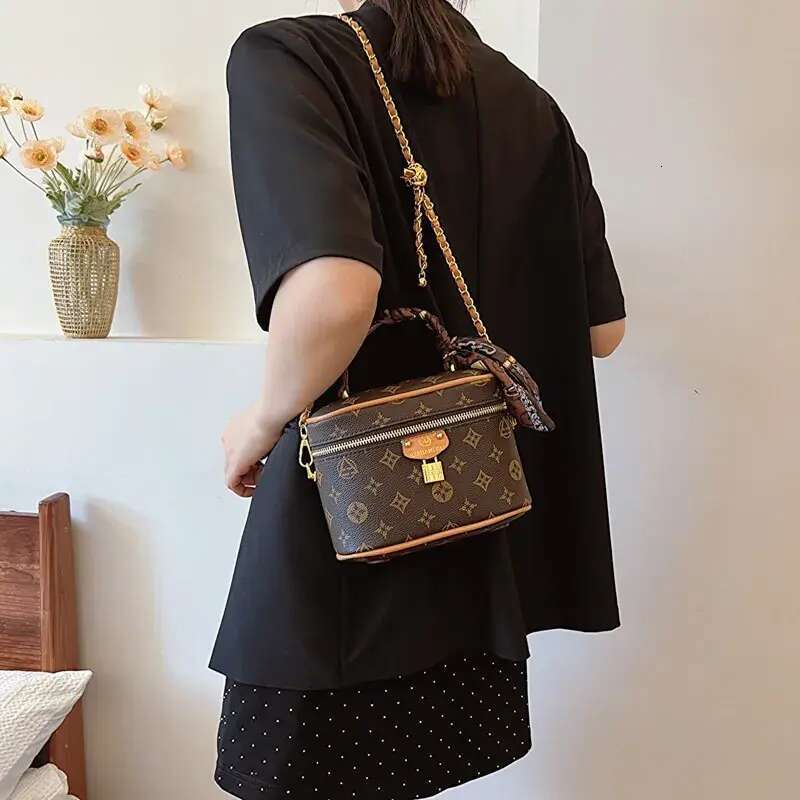 Designer Shoulder Free Shipping New Fashionable Comting Printed Bag Chain Box Women S High Quality Crossbody Free shipping