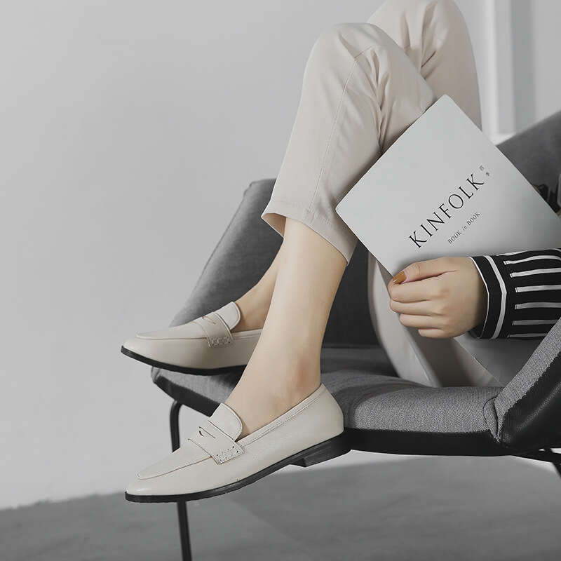 2025 Spring New Flat British Style Loafers Black Work Shoes Large hot Size 41-43