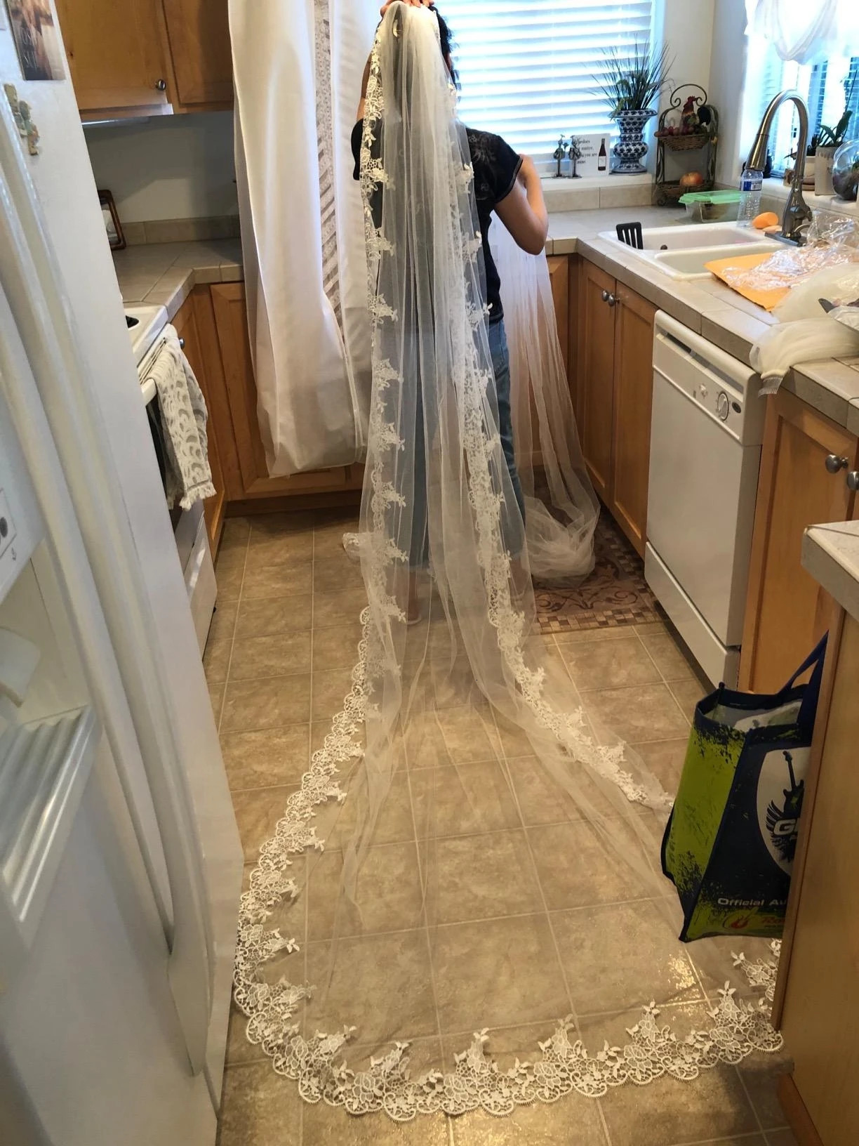 Wedding Veil Lace Edge Long Bridal Veil White/ivory Veil With Comb Tulle Cathedral One-layer 3 Meters Bride Accessorie 250603