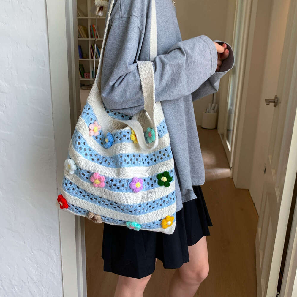 Casual Large Capacity Underarm for Women Korean Knitted Hollow Shoulder Commuting Versatile Vacation Beach Bag