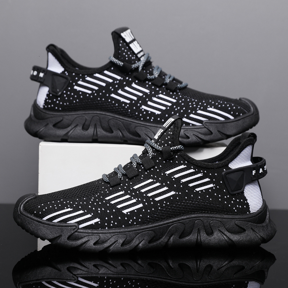Men's Shoes Summer Flyknit Mesh Shoes Fashion Breathable Sports Shoes Soft Sole Lightweight Student Free Delivery Of Sneakers Designer Shoes Runn