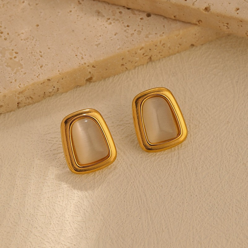 French Style Light Simple Fashionable Elegant Gold Cat's Eye Stone Necklace Earrings for Women Titanium Steel High-end Versatile Jewelry