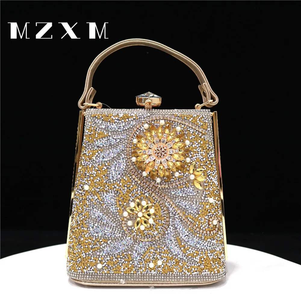 Womens Elegant Onesided Handbag Luxury Gold Rhinestone Applique Pearl Design Dinner Bag 250614