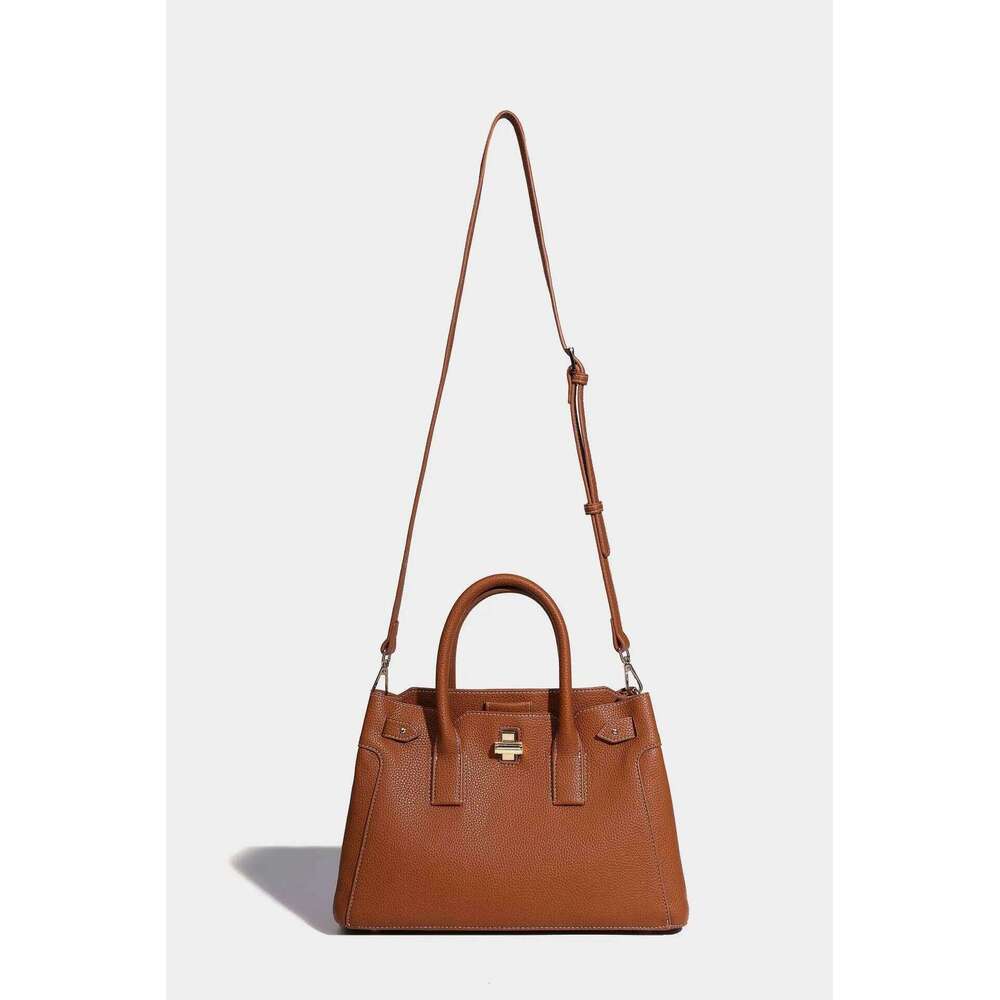 Designer Bag Premium Platinum Fashion Versatile Handbag Women S New Spring And Summer Niche Design Shoulder Crossbody