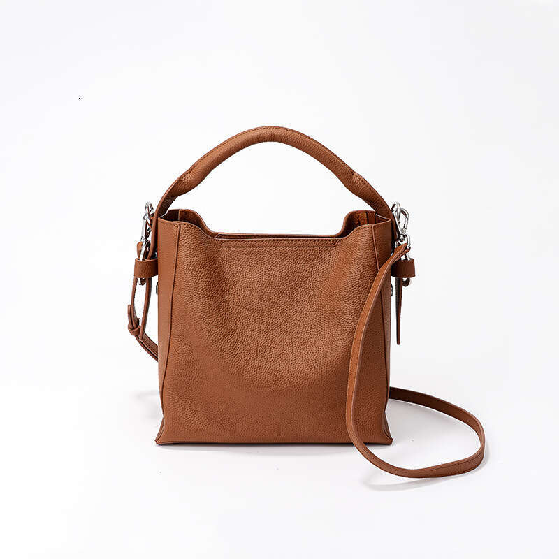 Top Layer Cowhide Bucket for Women Versatile 2025 New Niche Design Shoulder High-end Commuter Crossbody Bag