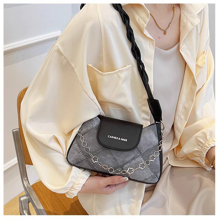 Free Shipping 2025 Summer New Designer Bag Fashionable Niche Texture Women's Handbag Casual High-quality Shopping Bag