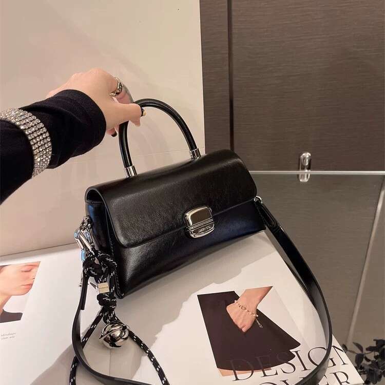 Niche Handheld High-end Genuine Leather Small Square 2025 Spring Summer New Korean Fashion Versatile Shoulder Crossbody Women's Bag