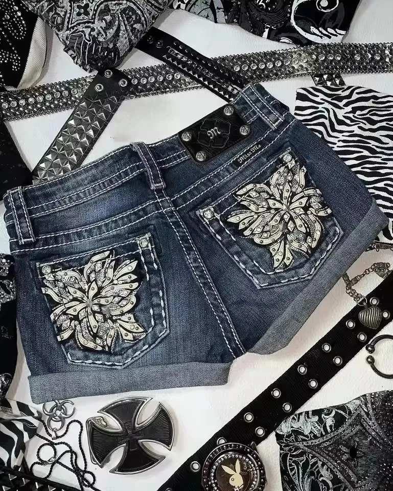 Wome Flower Rhinestone Denim Shorts Y2K Gothic Sweetheart Hip Hop Pocket Retro Blue Baggy High Waist Slim Fit Mini 250612