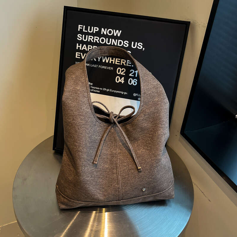 Women's 2025 New French Style Bowknot Strap Handbag Large Capacity Fashion Versatile Korean Version Shoulder Bag for Women