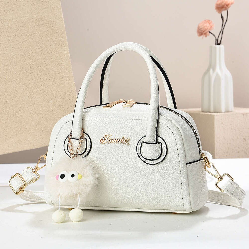 Korean Style New INS Fashion Single Shoulder for Women, Lightweight Handheld Tote Bag, Underarm Bag