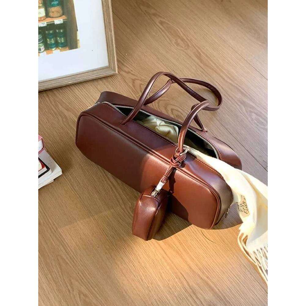 Fashion PU Leather Shoulder Bags For Women 2024 New Winter Retro Korean High-Quality Underarm Bag Simple Brown Handbags