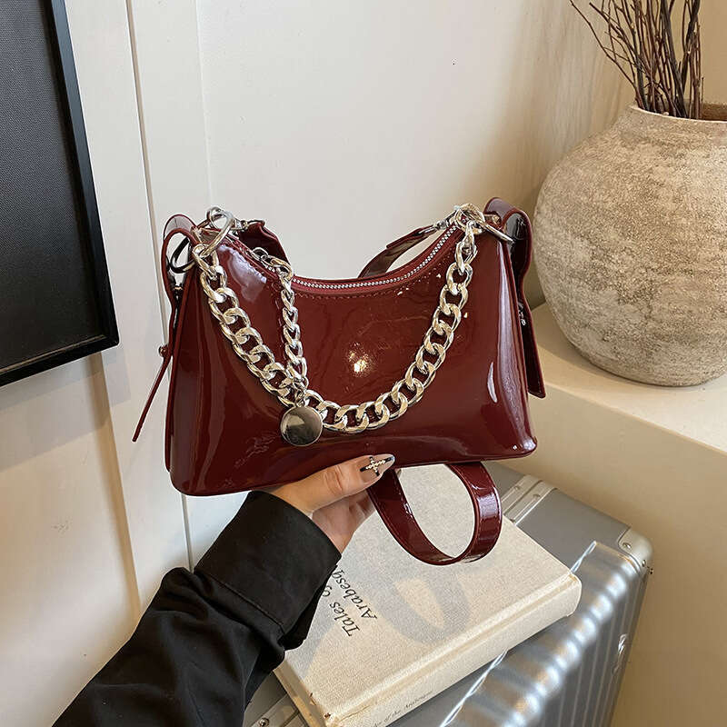 High-end Stylish Small New Trend Urban Simple Underarm Versatile Niche Design Shoulder Crossbody Bag