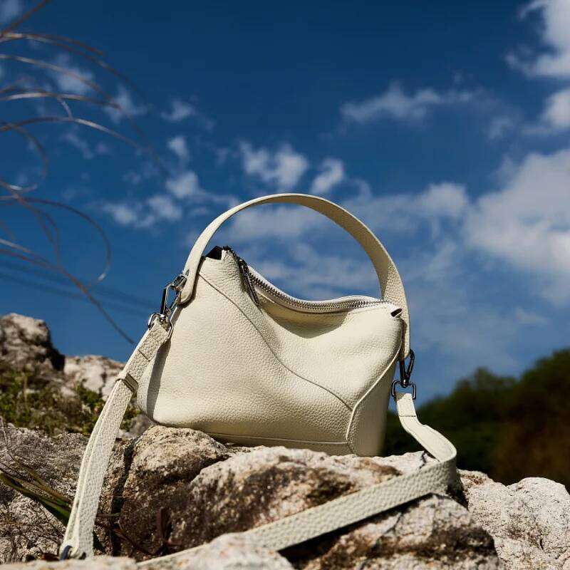 Top Layer Cowhide High-End Ceiling 25 New Geometric Mini Leather Pillow Bag Single Shoulder Crossbody Handbag For Women