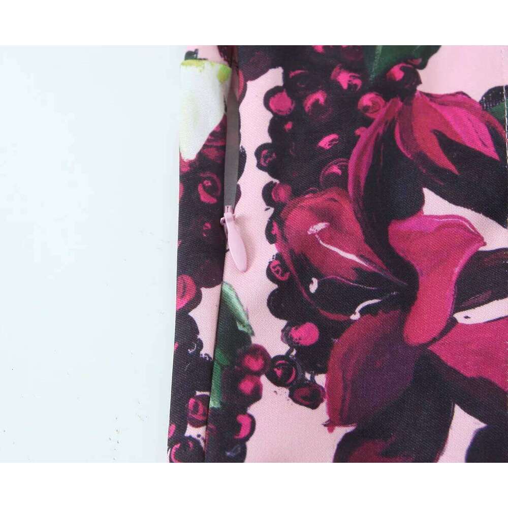 Womens Sleeveless Wide Strap Heart Shaped Neck Mid - Length Printed Dress With Wavy Hem Stylish And Graceful