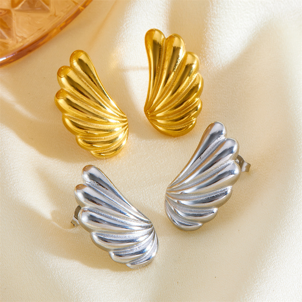 Fashion Light Style Simple Angel Wings Earrings for Women High-end Niche Titanium Steel Non-fading Ear Jewelry
