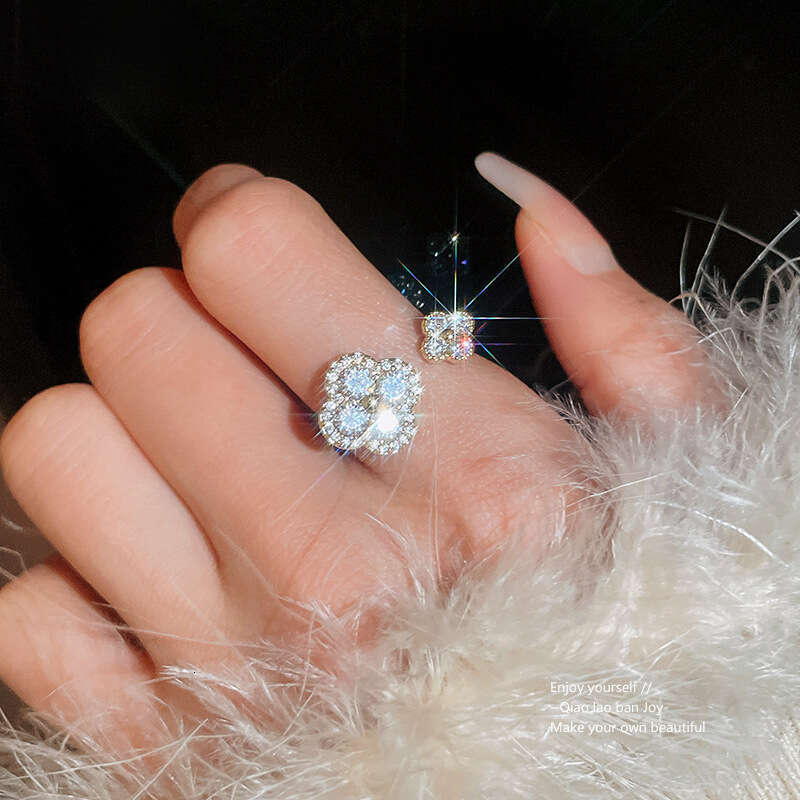 Luxury jewelry designer ring with genuine gold electroplating super flash setting zirconia diamond shaped opening ring high quality index finger 4 lea