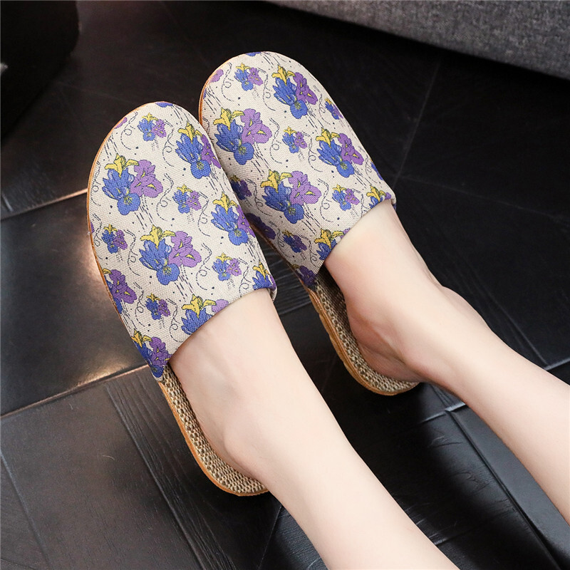 Four season linen slippers, fashionable printed thick soled non slip shoes, sweat absorbing and wear-resistant large soled designer sandals