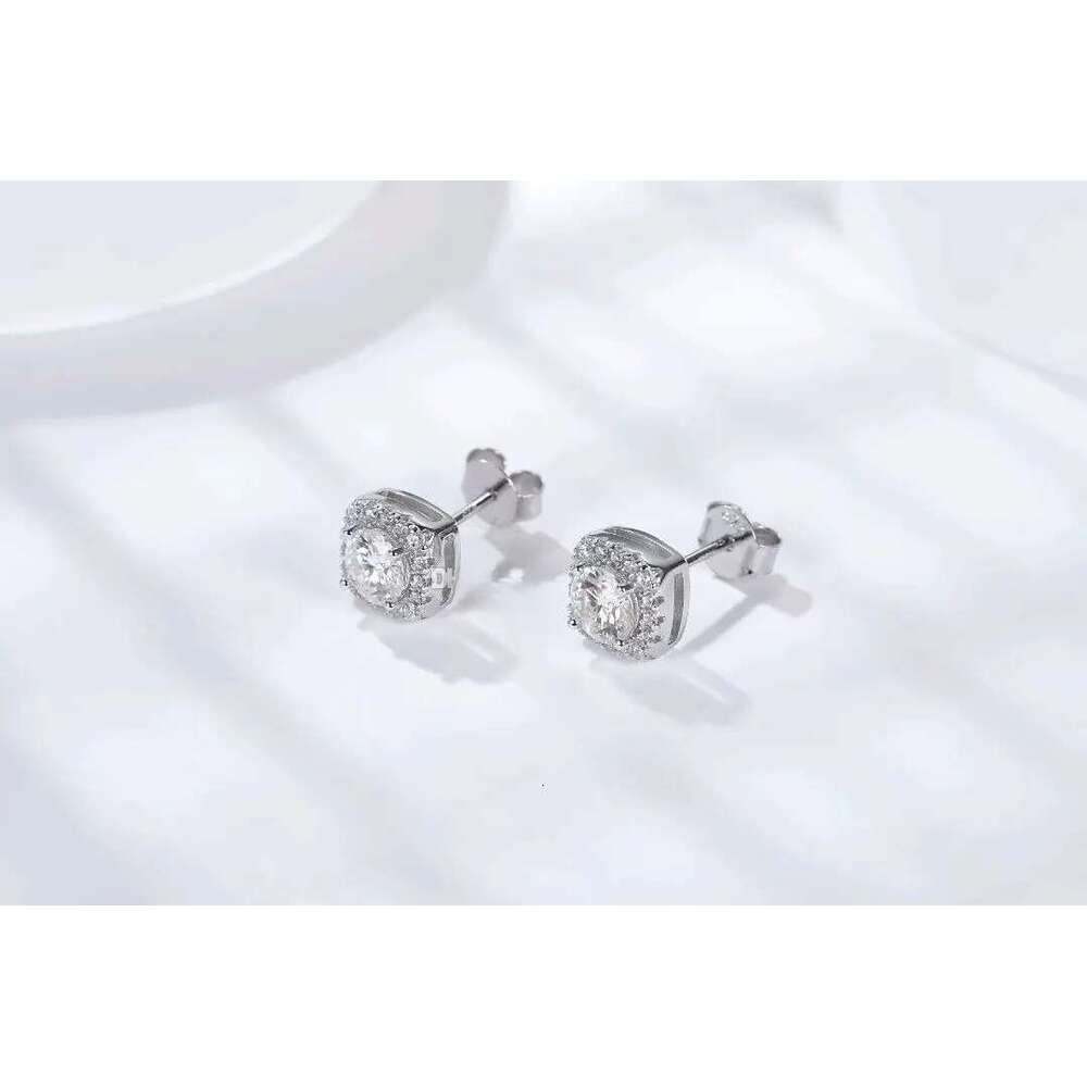 Fashion Accessories Sier Stud Moissanite Square Earrings Dia-like Cluster Setting Earring for Women