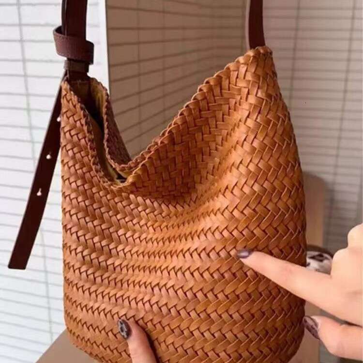 Handwoven Tote for Women 2025 New Trend High-end Large Capacity Commuter Shoulder Crossbody Bucket Bag