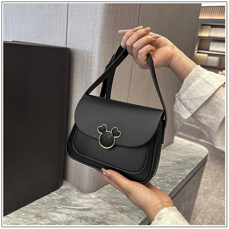 Free Shipping 2025 New Designer Bag High-end Cute PU Popular Women's Leisure High-quality Shopping Bag Leisure Fashion Multifunctional Shoulder B