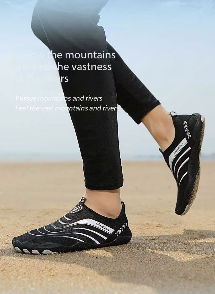 New outdoor wading shoes for creek crossing, quick-drying and lightweight beach shoes, barefoot five-toe sports shoes for travel, diving, suitable for