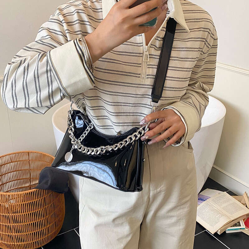 High-end Stylish Small New Trend Urban Simple Underarm Versatile Niche Design Shoulder Crossbody Bag